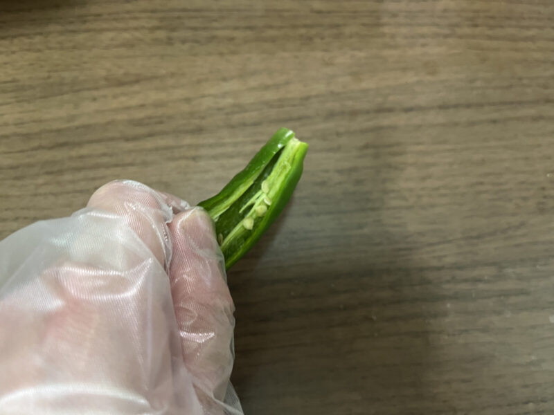 青唐辛子の仕込み