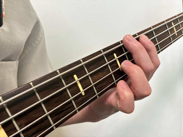 10-3.Dオクターブ2薬指