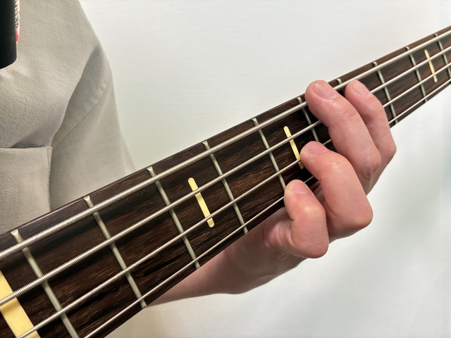 10-4.Dオクターブ2小指